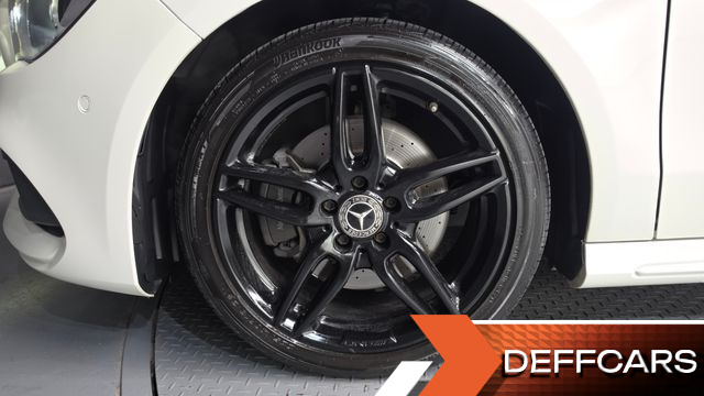 Mercedes CLA-CLASS CLA220 AMG Line купить на сайте DeffCars