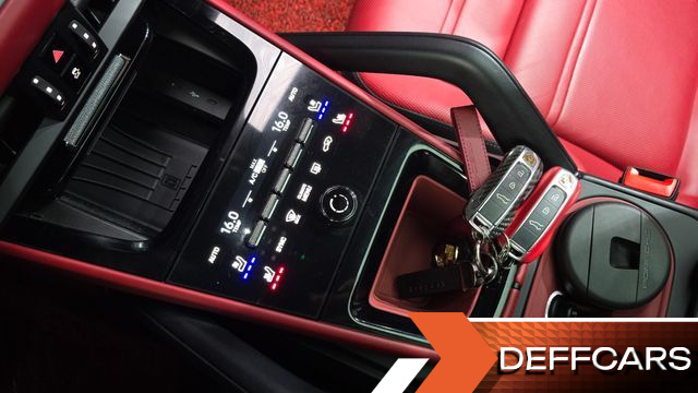 Porsche CAYENNE 3.0 купить на сайте DeffCars