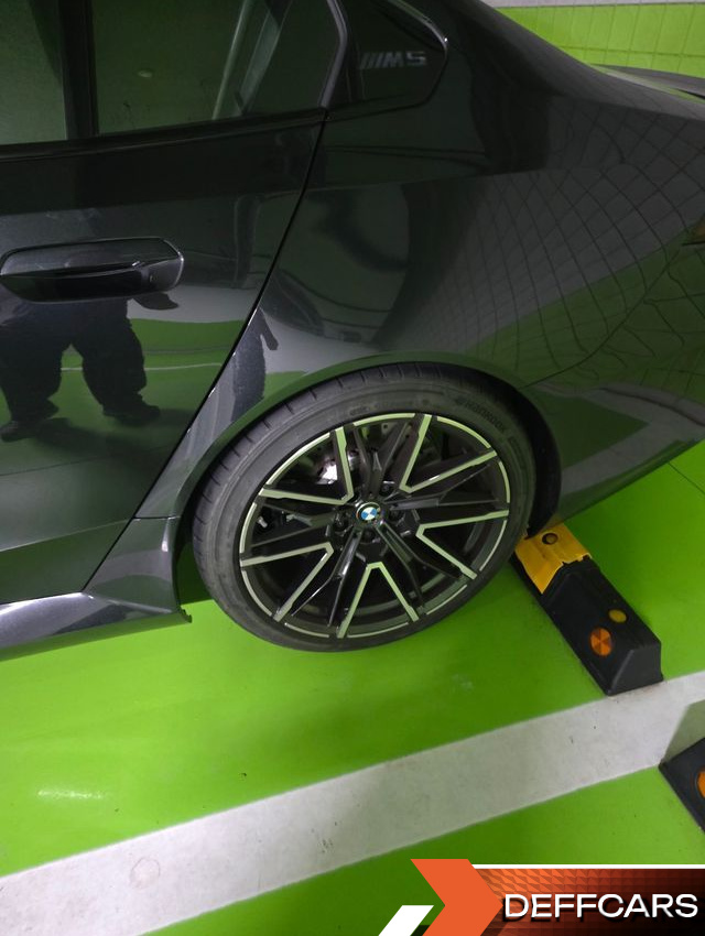 BMW M5 M5 Sedan купить на сайте DeffCars