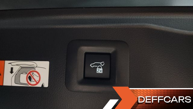 Toyota ALPHARD 2.5 HEV Executive AWD купить на сайте DeffCars