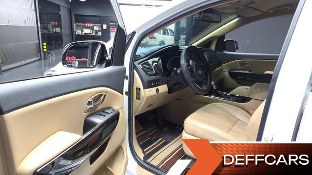 Kia CARNIVAL Gasoline 9-Seater Noblesse Special купить на сайте DeffCars