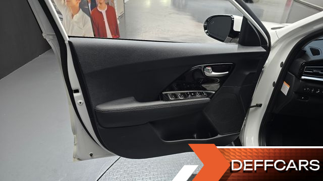 Kia NIRO 1.6 HEV Prestige купить на сайте DeffCars