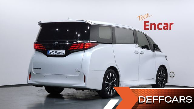 Toyota ALPHARD 2.5 HEV Executive AWD купить на сайте DeffCars