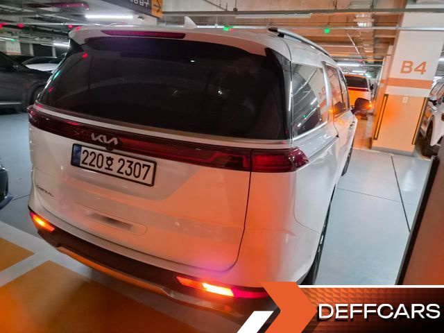 Kia CARNIVAL Gasoline 9-Seater Signature купить на сайте DeffCars