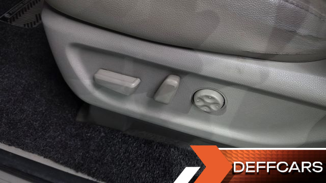 Kia CARNIVAL 9-Seater Noblesse Special купить на сайте DeffCars