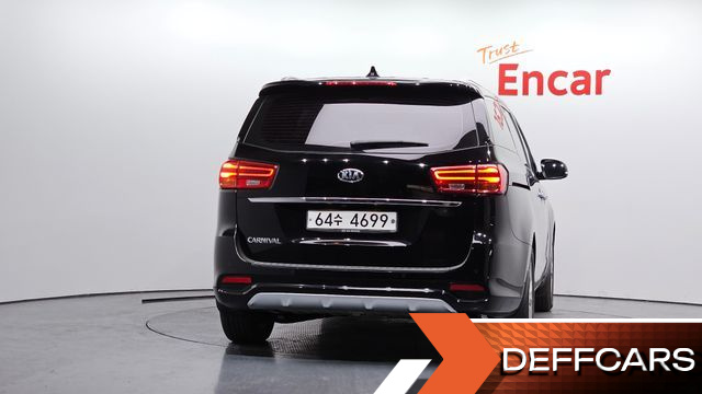 Kia CARNIVAL 9-Seater Noblesse Special купить на сайте DeffCars