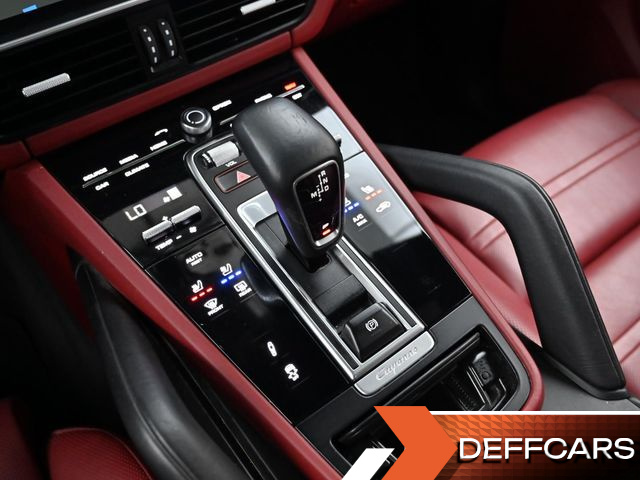 Porsche CAYENNE 3.0 купить на сайте DeffCars