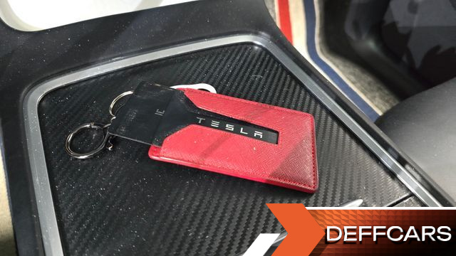 Tesla MODEL Y Long Range AWD купить на сайте DeffCars
