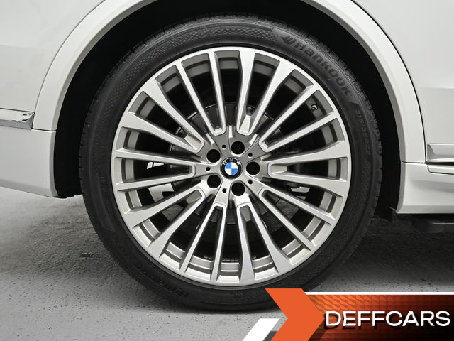 BMW X7 xDrive 40i Design Pure Excellence 6-Seater купить на сайте DeffCars