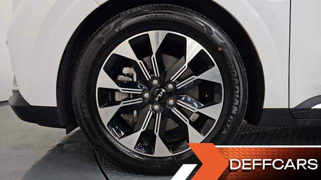 Kia CARNIVAL 7-Seater Signature купить на сайте DeffCars