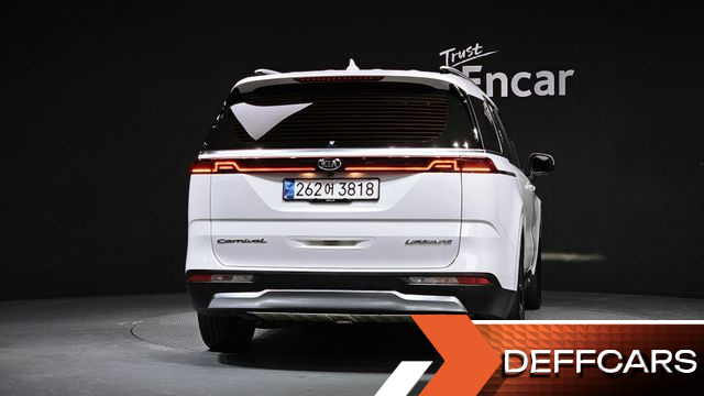 Kia CARNIVAL 7-Seater Signature купить на сайте DeffCars