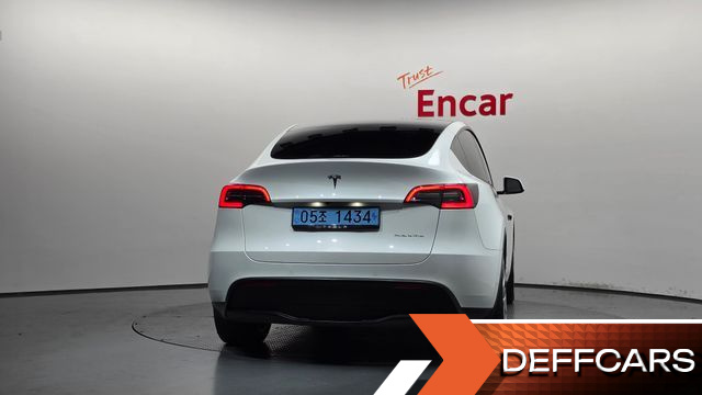 Tesla MODEL Y Long Range AWD купить на сайте DeffCars