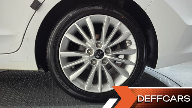 Hyundai AVANTE 1.6 GDI Value Plus купить на сайте DeffCars
