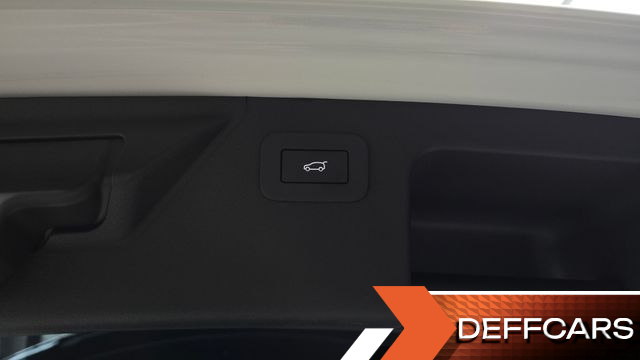 Land Rover DISCOVERY SPORT P250 Dynamic SE купить на сайте DeffCars
