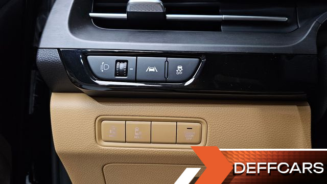 Kia CARNIVAL 9-Seater Prestige купить на сайте DeffCars