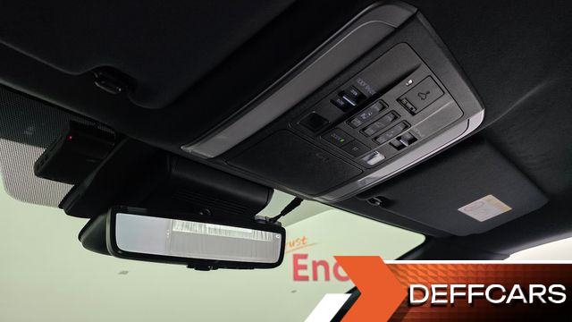 Toyota ALPHARD 2.5 HEV Executive AWD купить на сайте DeffCars