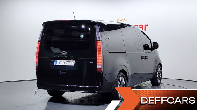 Hyundai STARIA 4WD Lounge 9-Seater Inspiration купить на сайте DeffCars