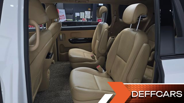 Kia CARNIVAL 9-Seater Prstige купить на сайте DeffCars