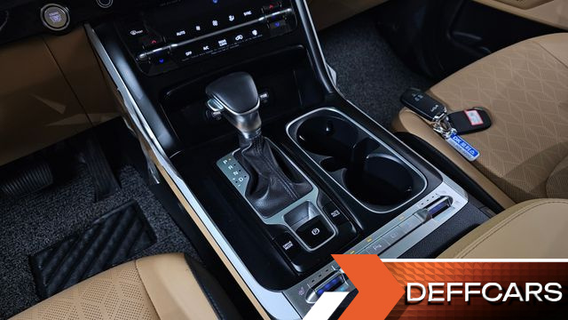 Kia CARNIVAL 9-Seater Prestige купить на сайте DeffCars