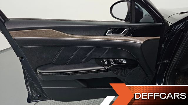 Kia K5 2.0 Signature купить на сайте DeffCars
