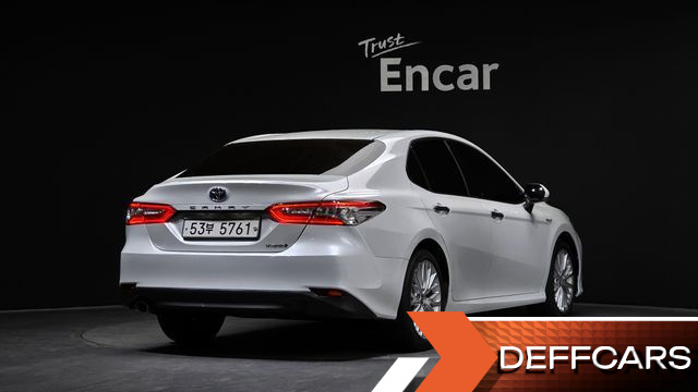 Toyota CAMRY 2.5 XLE Hybrid купить на сайте DeffCars