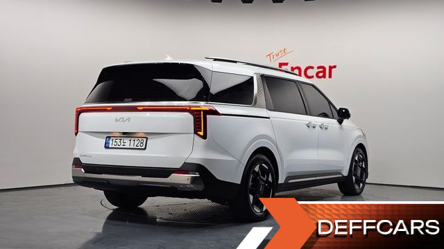 Kia CARNIVAL 9-Seater Signature купить на сайте DeffCars