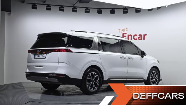 Kia CARNIVAL 9-Seater Noblesse купить на сайте DeffCars
