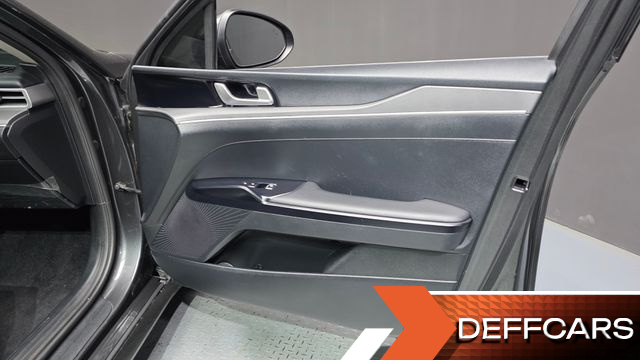 Kia K5 2.0 Prestige купить на сайте DeffCars