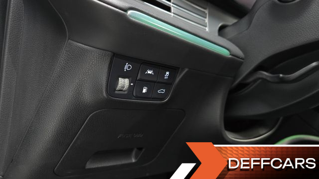 Hyundai GRANDEUR 2.5 Premium Choice купить на сайте DeffCars