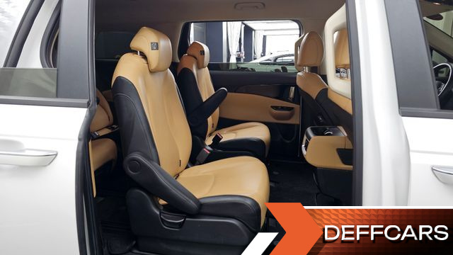 Kia CARNIVAL 9-Seater Prestige купить на сайте DeffCars