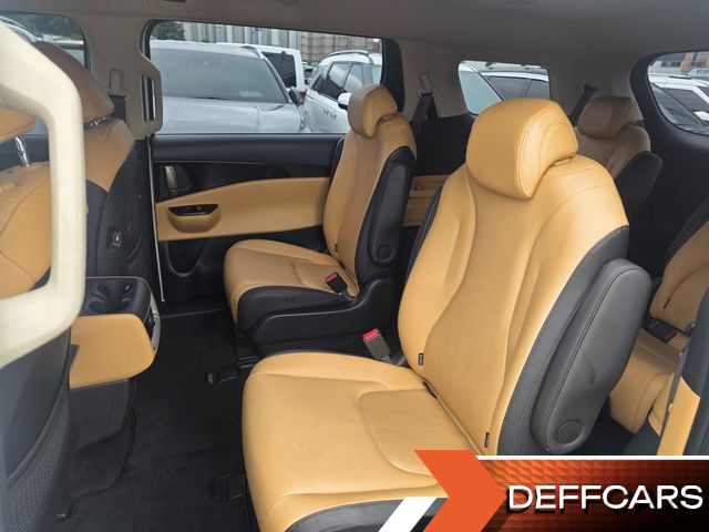 Kia CARNIVAL 9-Seater Prestige купить на сайте DeffCars