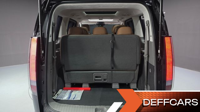 Hyundai STARIA HEV 1.6 Lounge 7-Seater Inspiration купить на сайте DeffCars