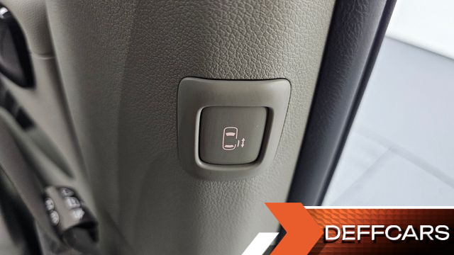 Kia CARNIVAL 7-Seater Limousine VIP купить на сайте DeffCars