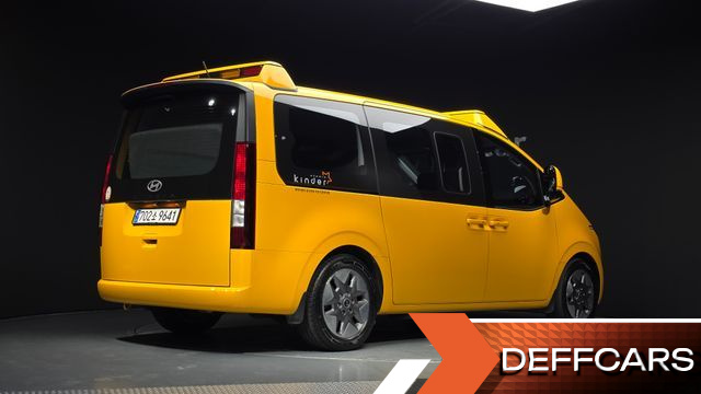 Hyundai STARIA L3.5  Kinder Safety Car 15-Seater купить на сайте DeffCars