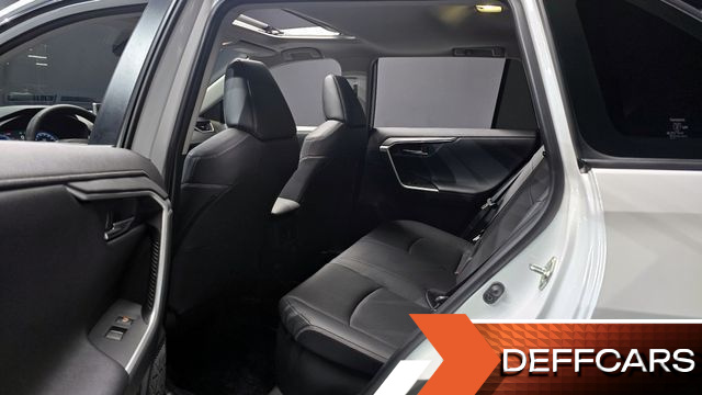 Toyota RAV4 2,5 4WD Hybrid LTD купить на сайте DeffCars