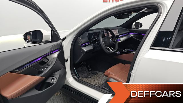 BMW 5-SERIES 530i xDrive M Sport купить на сайте DeffCars