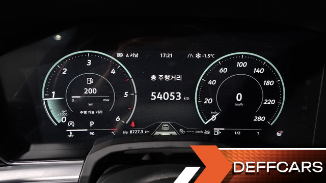 Volkswagen TOUAREG 3.0 TDI R-Line купить на сайте DeffCars