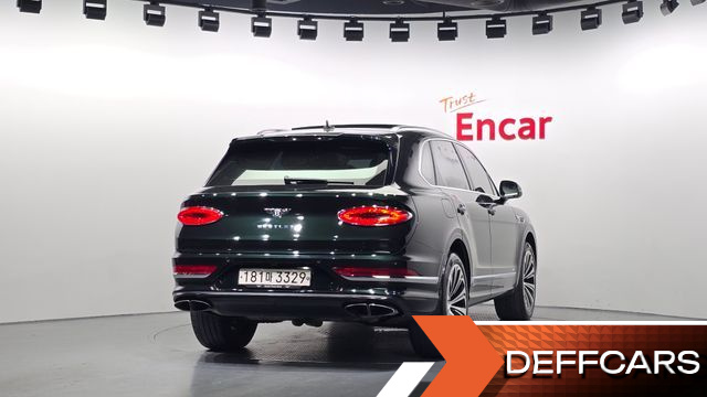 Bentley BENTAYGA 4.0 V8 Azure купить на сайте DeffCars