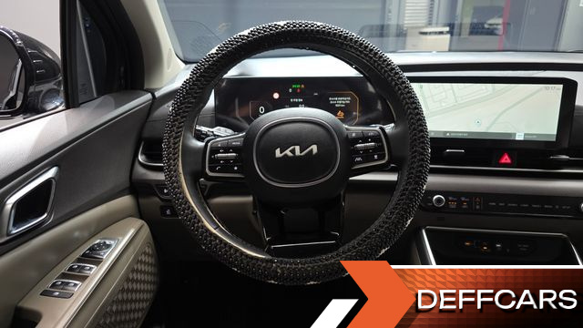 Kia CARNIVAL 9-Seater Noblesse купить на сайте DeffCars