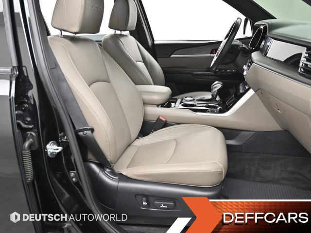 Kia MOHAVE Diesel 3.0 4WD 5-Seater Platinum купить на сайте DeffCars