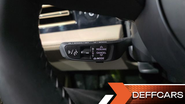 Porsche TAYCAN 4S купить на сайте DeffCars