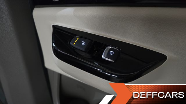 Kia CARNIVAL Gasoline 9-Seater Signature купить на сайте DeffCars