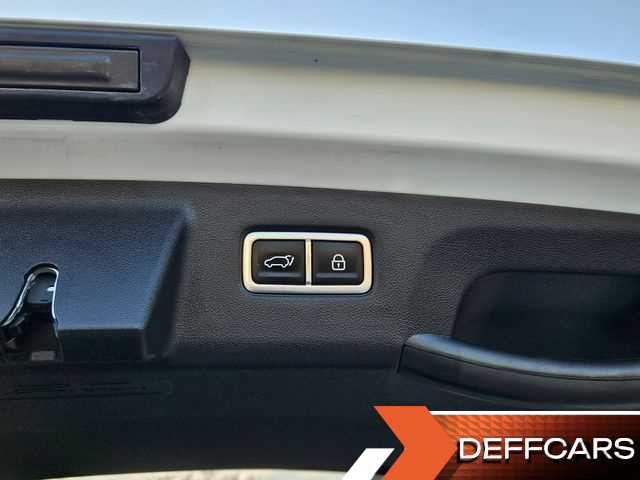 Kia SORENTO Diesel 2.2 4WD Signature купить на сайте DeffCars