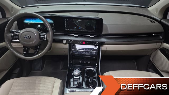 Kia CARNIVAL 9-Seater Signature купить на сайте DeffCars