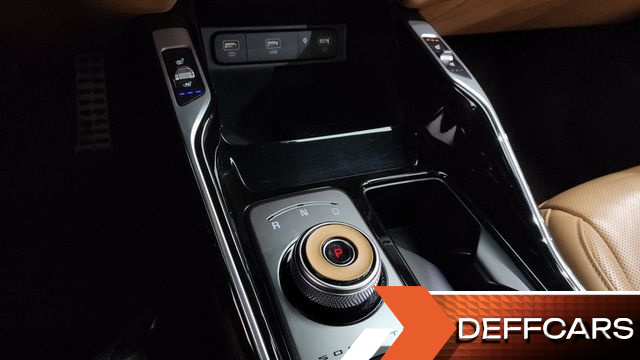 Kia SORENTO Diesel 2.2 2WD Signature купить на сайте DeffCars