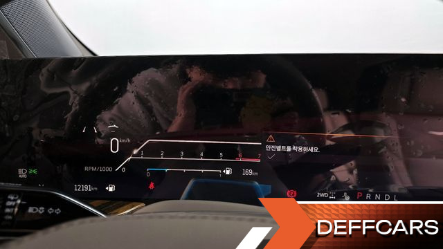Cadillac ESCALADE 6.2 Sports Platinum купить на сайте DeffCars