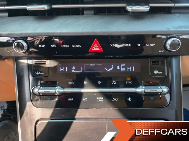 Kia CARNIVAL 9-Seater Prestige купить на сайте DeffCars