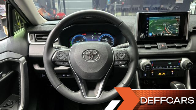 Toyota RAV4 2.5 2WD Hybrid XLE купить на сайте DeffCars