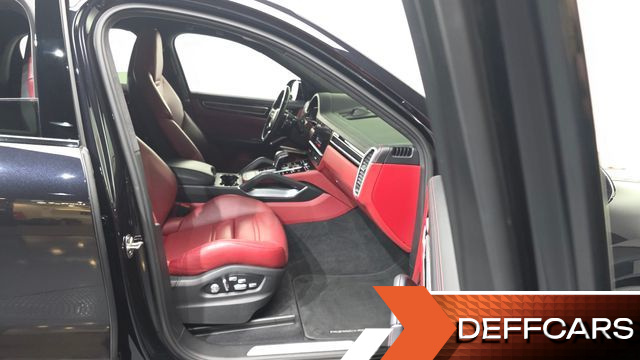Porsche CAYENNE 4.0 Turbo Coupe купить на сайте DeffCars
