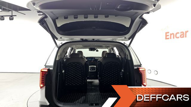 Kia CARNIVAL 9-Seater Signature купить на сайте DeffCars